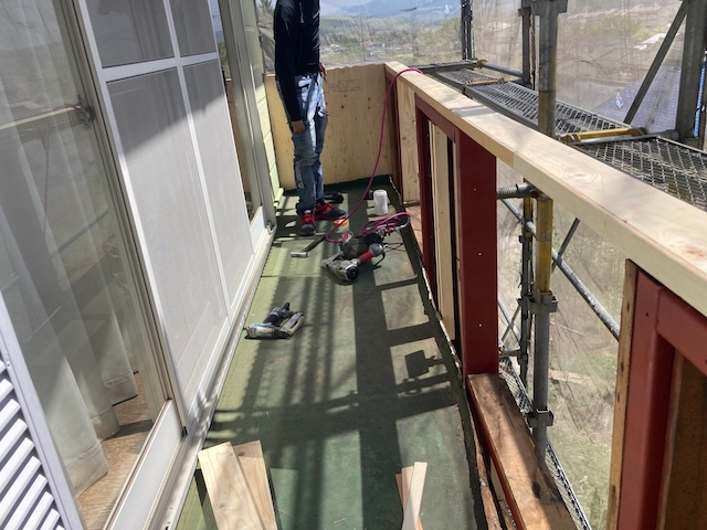 ベランダ外壁交換別角度